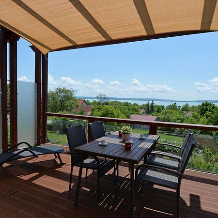 Aranymandula Apartmanok บาลาโตนาคาลิ ภายนอก รูปภาพ