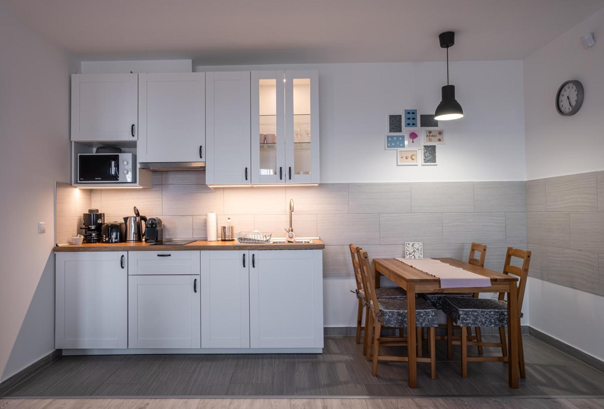 Aranymandula Apartmanok บาลาโตนาคาลิ ภายนอก รูปภาพ